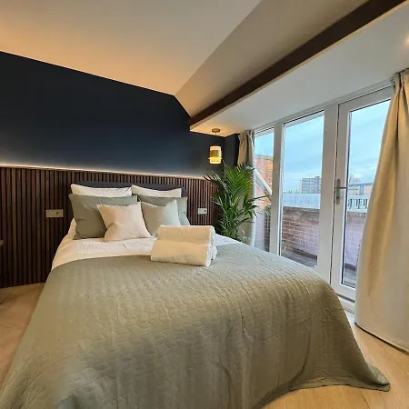 Апартаменты The Glamorous Chic Garden View R4 Гаага